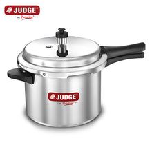 Load image into Gallery viewer, Judge Deluxe Outer Lid Aluminum Cookers 5L
